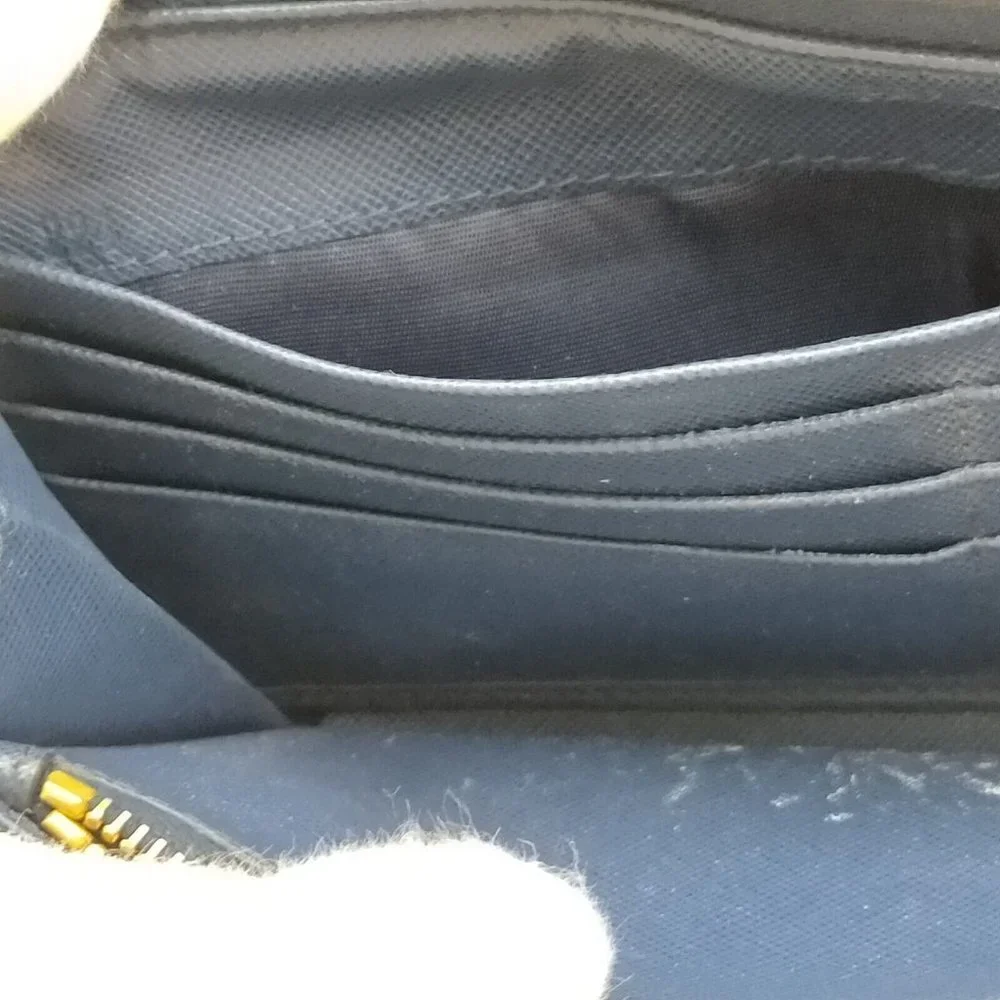 Prada Wallet Long Navy Blue Leather in Great Condition - Picture 9 of 9